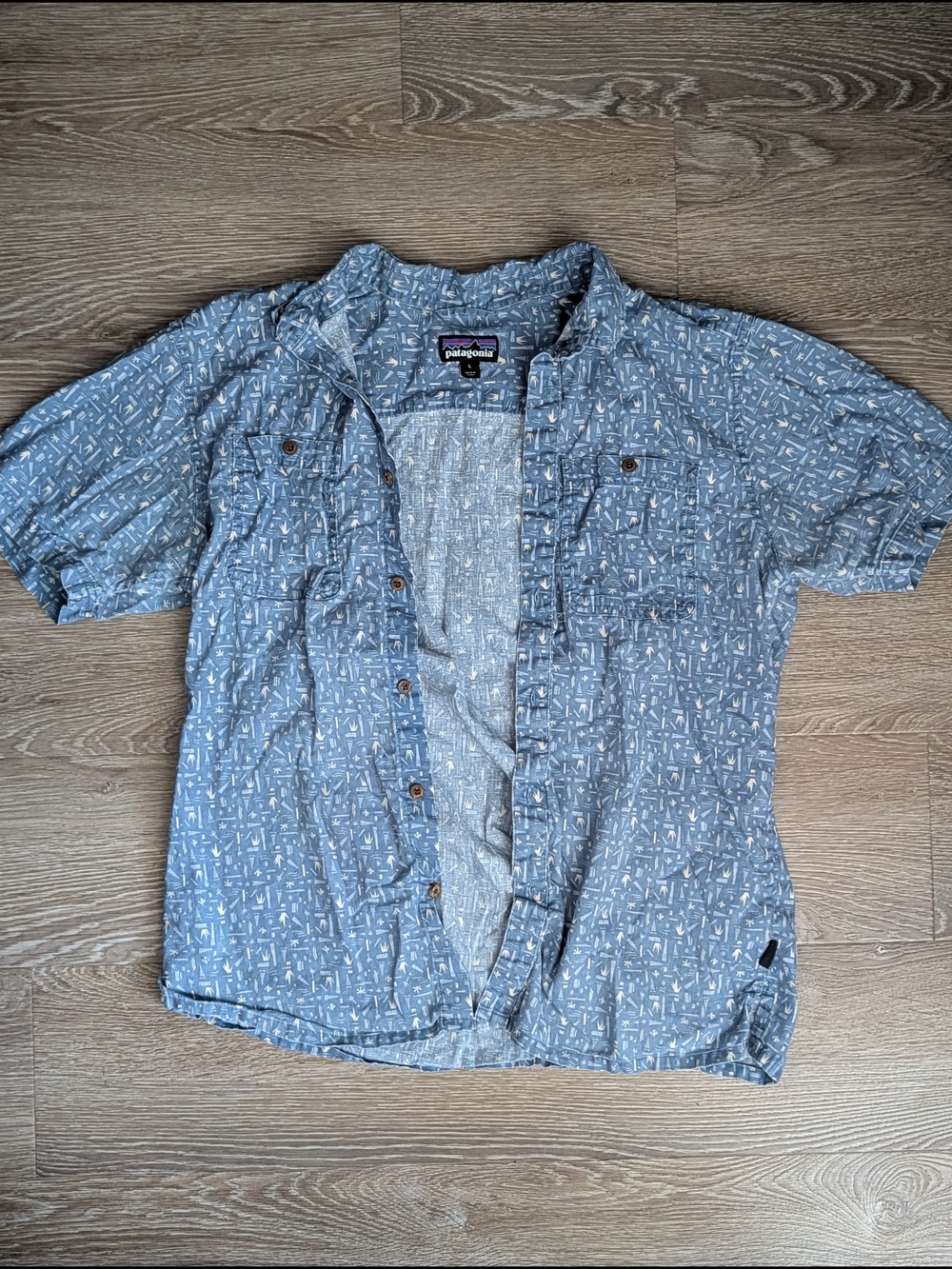 Patagonia Back Step Shirt Light Blue Short Sleeve Printed Button-Up Shirt